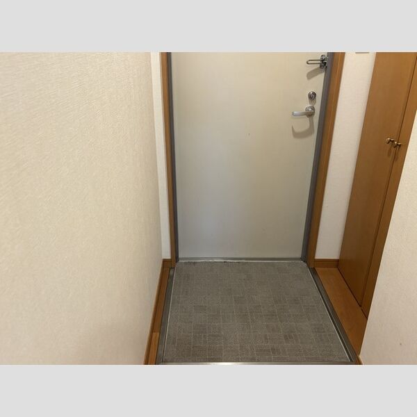 玄関 (玄関)