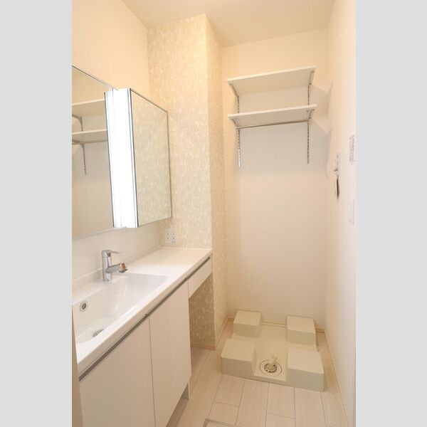 洗面所 (洗面室)