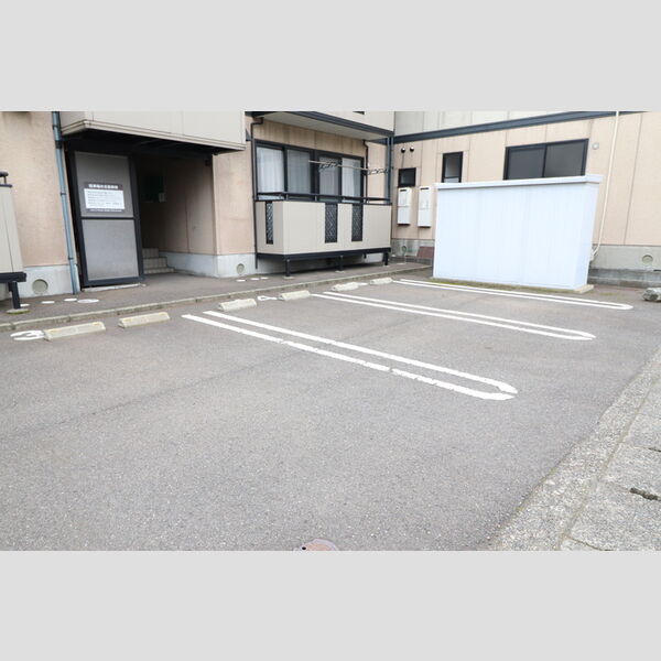 駐車場 (駐車場)