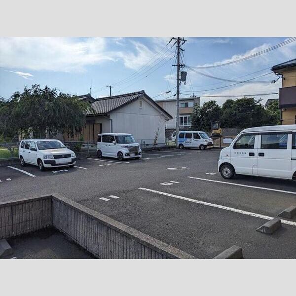 駐車場 (駐車場)