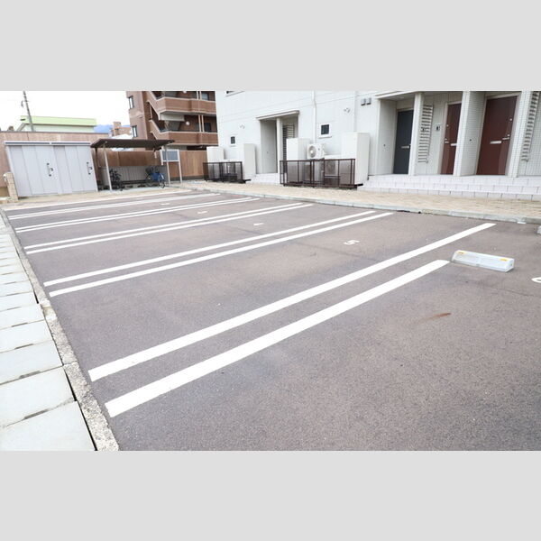 駐車場 (駐車場)