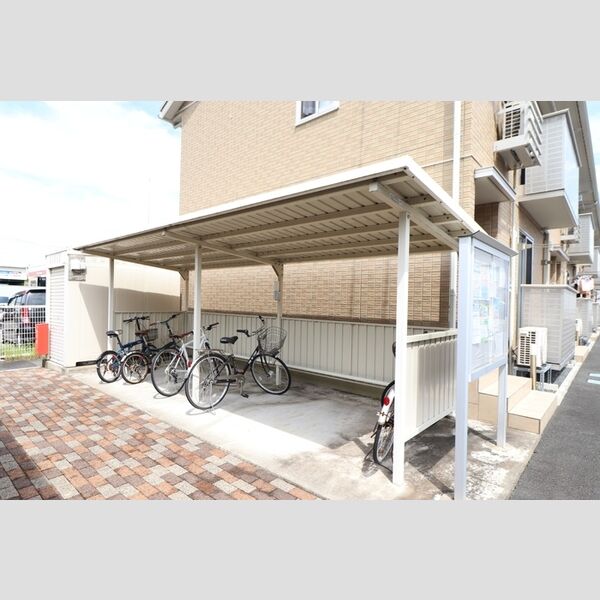 現地周辺 (駐車場)