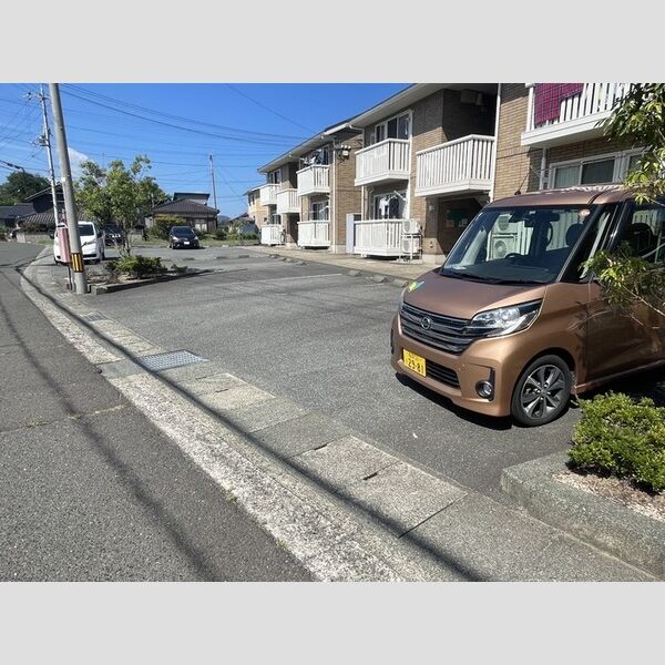 駐車場 (駐車場)