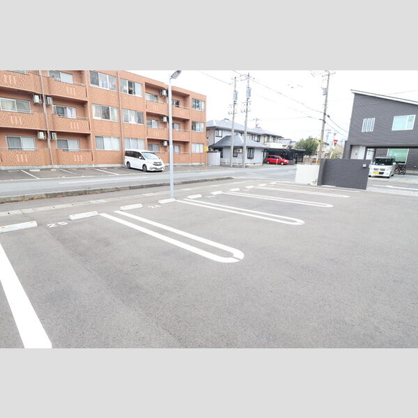 駐車場 (駐車場)