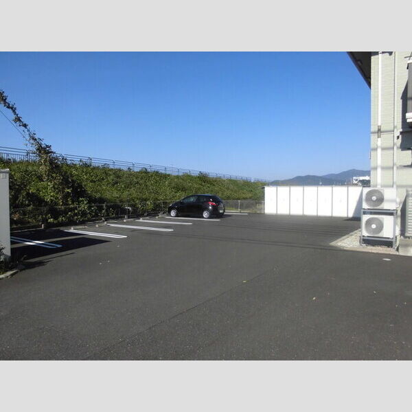 駐車場 (駐車場)