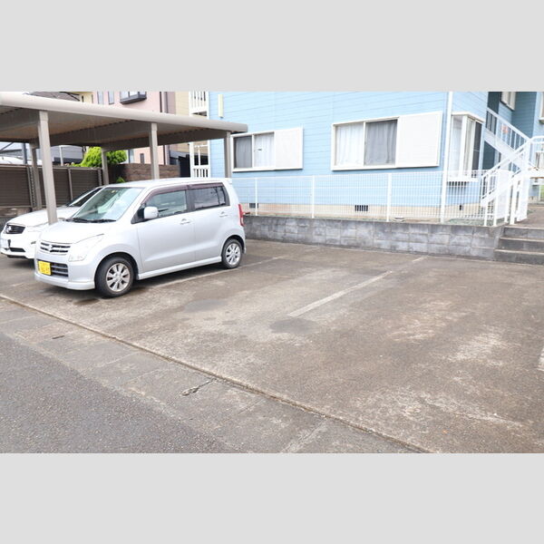 駐車場 (駐車場)