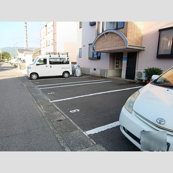駐車場 (駐車場)