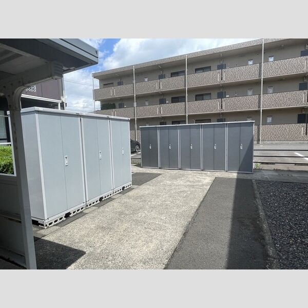 現地周辺 (物置)