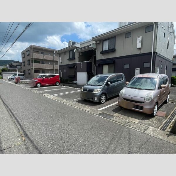 駐車場 (駐車場)