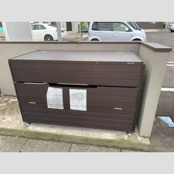 現地周辺 (ゴミステーション)