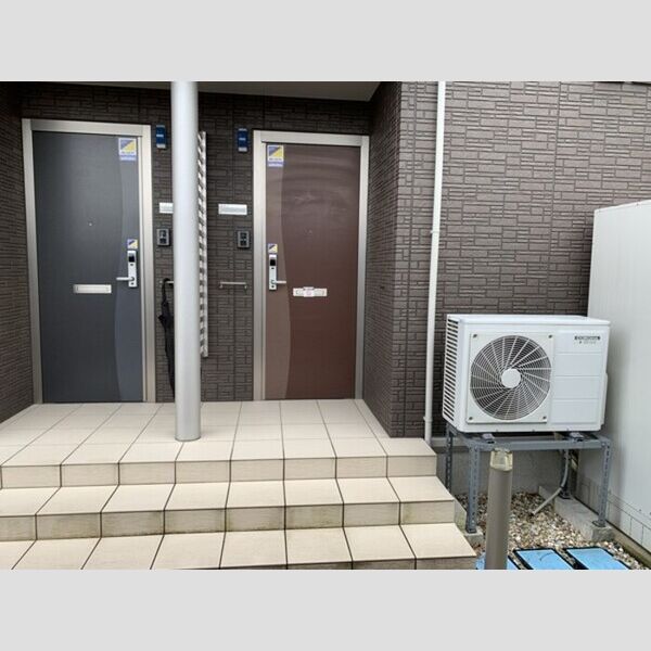 エントランス (エントランス)