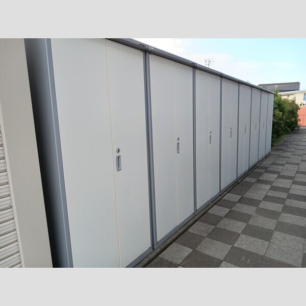 現地周辺 (外倉庫)