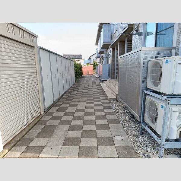 エントランス (エントランス)