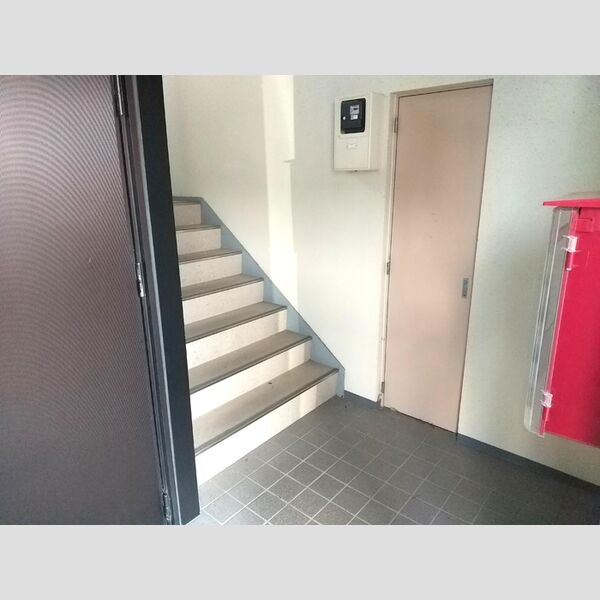 現地周辺 (エントランス)