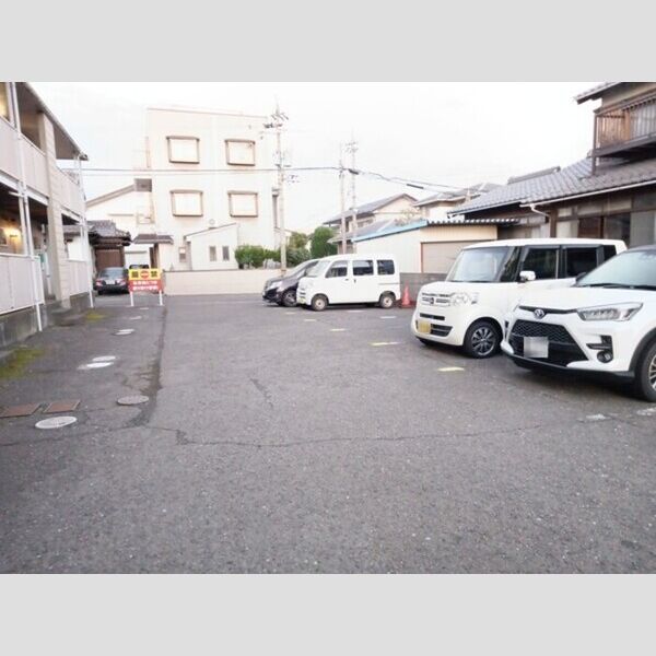 駐車場 (駐車場)