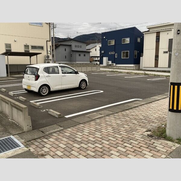 駐車場 (駐車場)