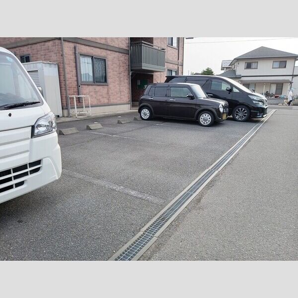 駐車場 (駐車場)