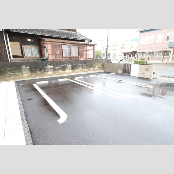 駐車場 (駐車場)