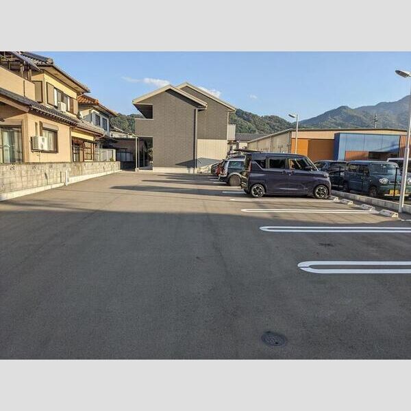 駐車場 (駐車場)