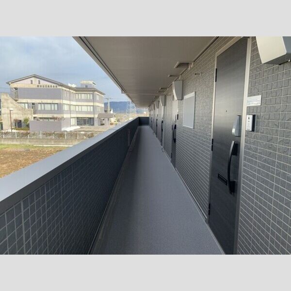 エントランス (エントランス)