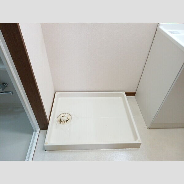 その他 (洗濯機置き場)