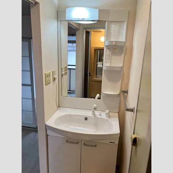 洗面所 (洗面台)