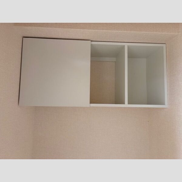 その他設備 (洗濯機上収納棚)