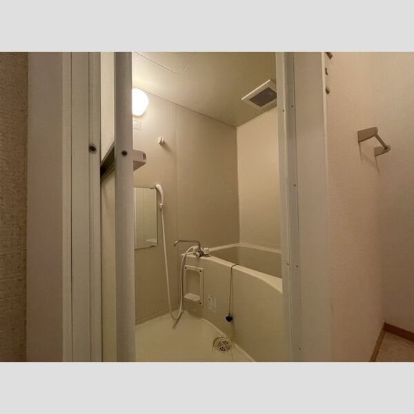 バス (バスルーム)