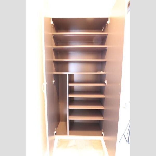 玄関 (シューズボックス)