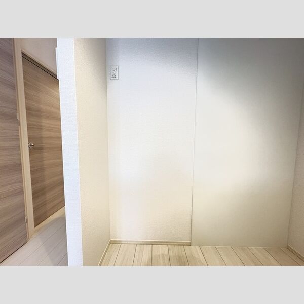キッチン (冷蔵庫置場)