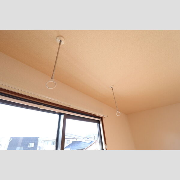 その他 (室内物干し)