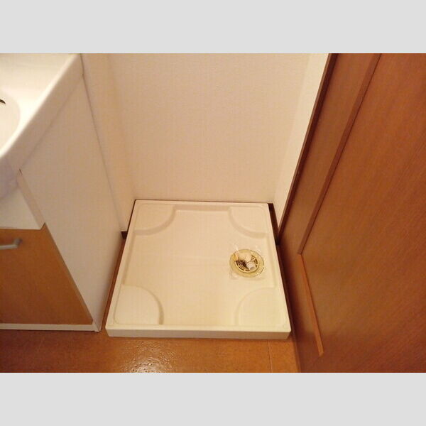 その他 (洗濯機置き場)