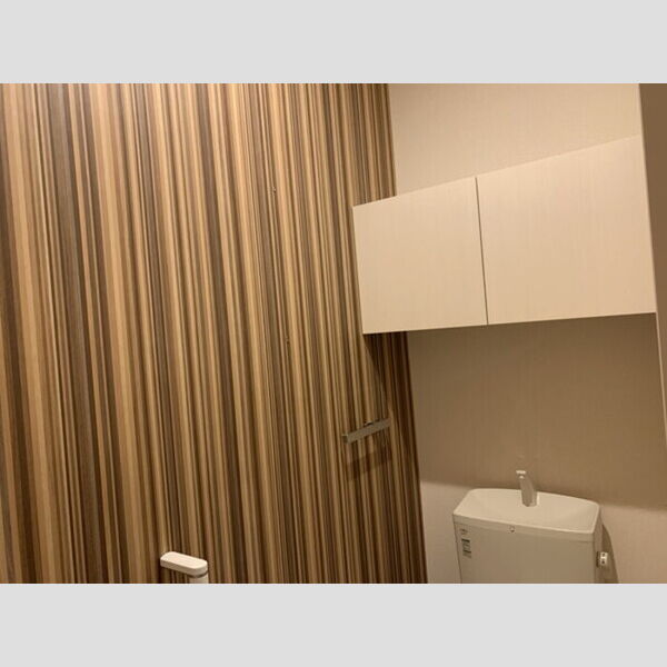 トイレ (トイレ)