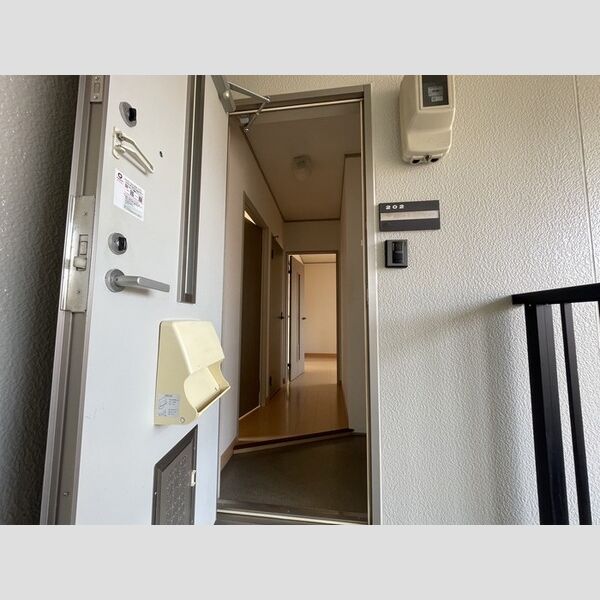玄関 (玄関)