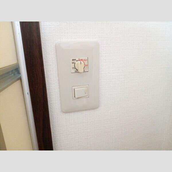 バス (換気操作盤)