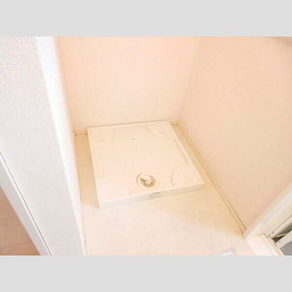 その他 (洗濯機置き場)