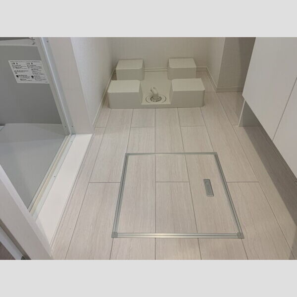 その他 (床収納)