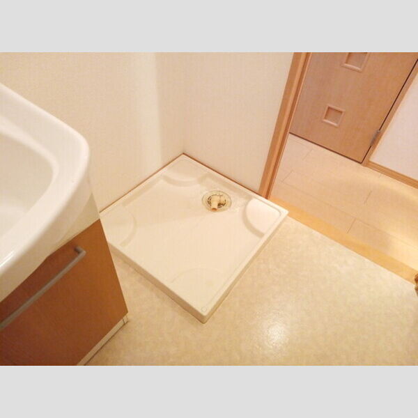 その他 (洗濯機置き場)