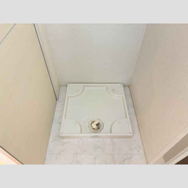 その他 (洗濯機置き場)