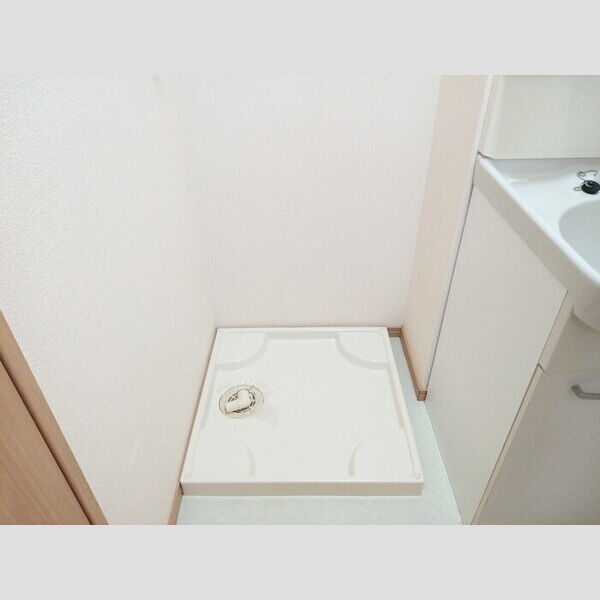 その他 (洗濯機置き場)