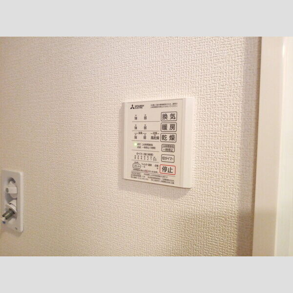 バス (換気操作盤)