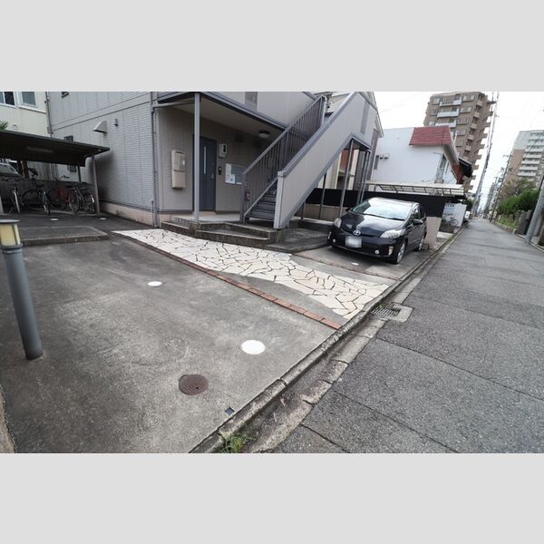 駐車場 (駐車場)