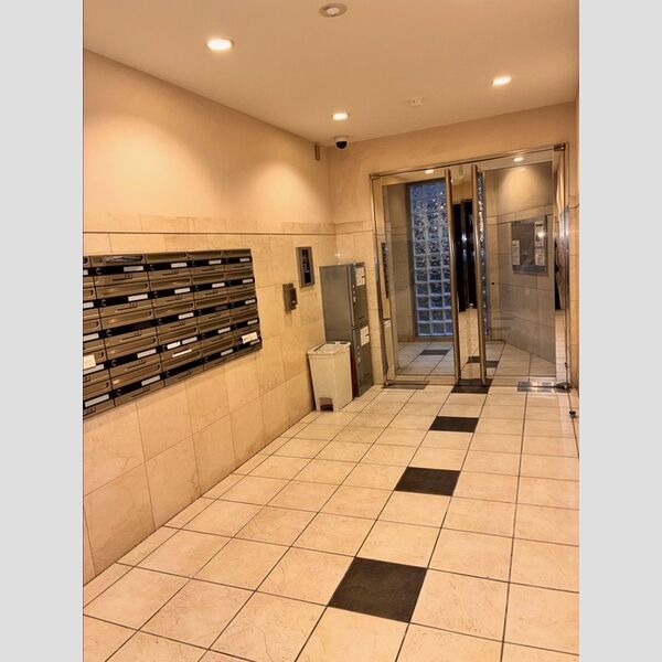 現地周辺 (ロビー)