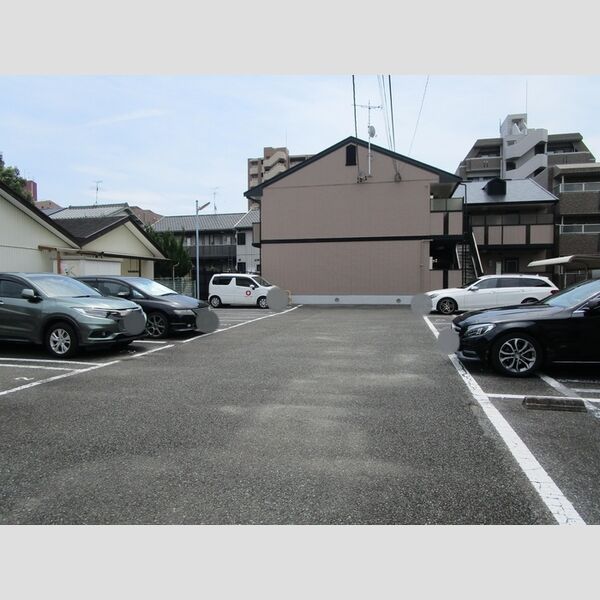 駐車場 (駐車場)