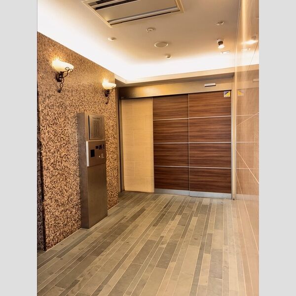 現地周辺 (ロビー)