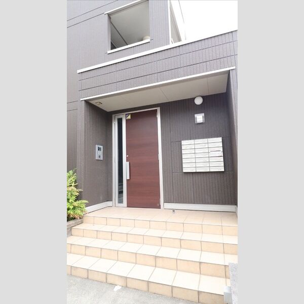 エントランス (エントランス)
