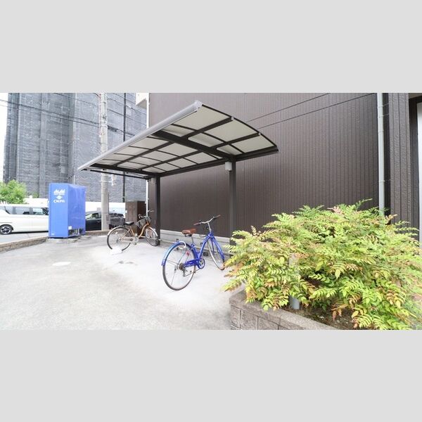 駐車場 (駐輪場)