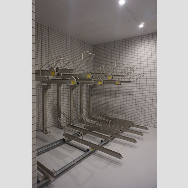 現地周辺 (駐輪場　世帯1台)