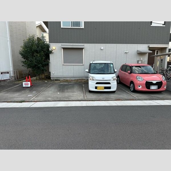 駐車場 (駐車場)