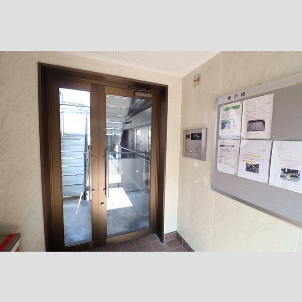 現地周辺 (ロビー)